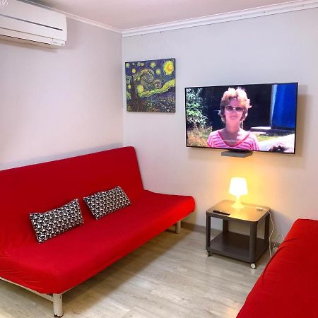 Camp Nou, Europa Fira - Modern Two-Bedroom Apartment With Heating L'Hospitalet de Llobregat Dış mekan fotoğraf