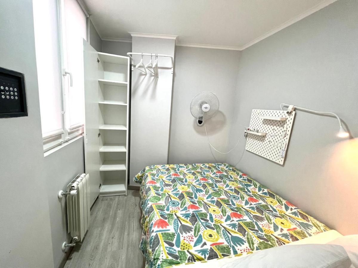 Camp Nou, Europa Fira - Modern Two-Bedroom Apartment With Heating L'Hospitalet de Llobregat Dış mekan fotoğraf