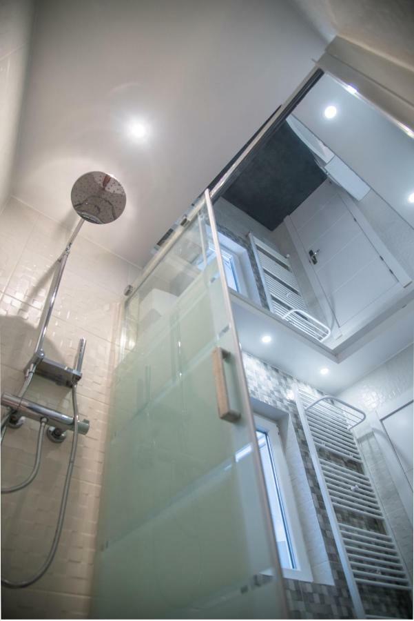 Camp Nou, Europa Fira - Modern Two-Bedroom Apartment With Heating L'Hospitalet de Llobregat Dış mekan fotoğraf
