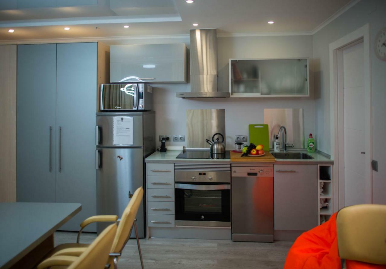 Camp Nou, Europa Fira - Modern Two-Bedroom Apartment With Heating L'Hospitalet de Llobregat Dış mekan fotoğraf